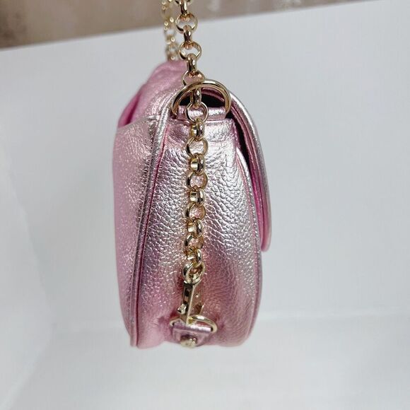 NWOT Eric Javits Pink Metallic Pebbled Leather Crossbody Bag Gold Chain Purse - Picture 4 of 11